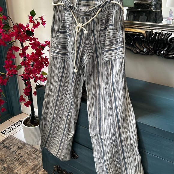 raya sun Pants - Raya Sun Wide Leg Striped Shirt Cargo Pants - Blue/Gray/White Rope Belt Sz 28”